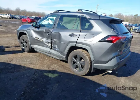 2020 Toyota Rav4 Hybrid Xle z USA, uszkodzony, nr VIN 2T3RWRFV0LW058817